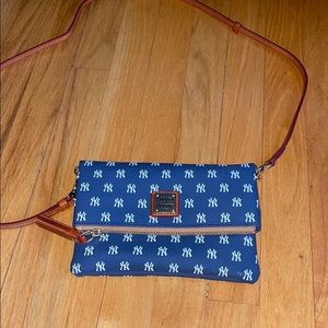 New York Yankee Dooney & Burke Crossbody 👜